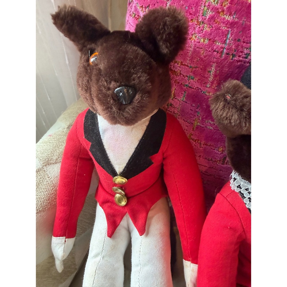 Vintage Hanford's Inc Fox Plush Set English Hunt Club Red Coats Plaid Skirt 2pc - Picture 2 of 5